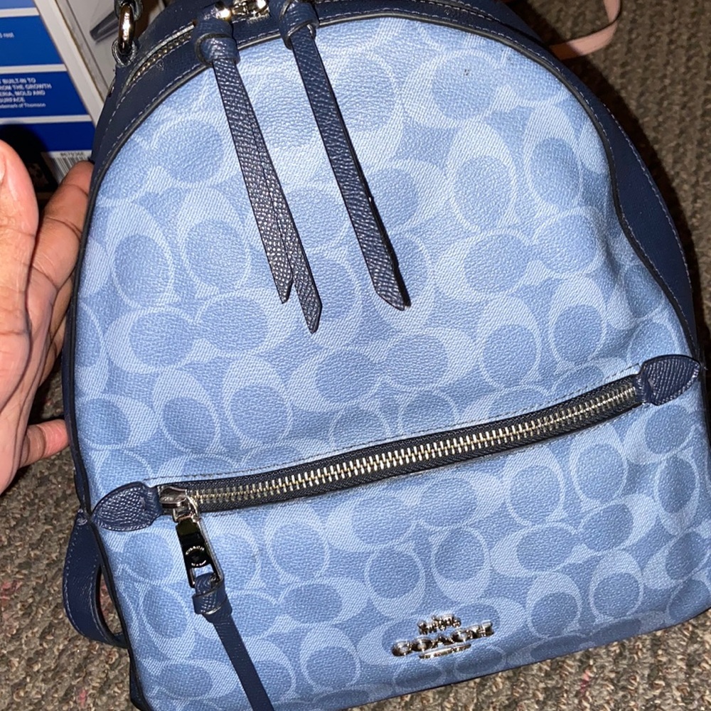 10/10 Authentic coach backpack